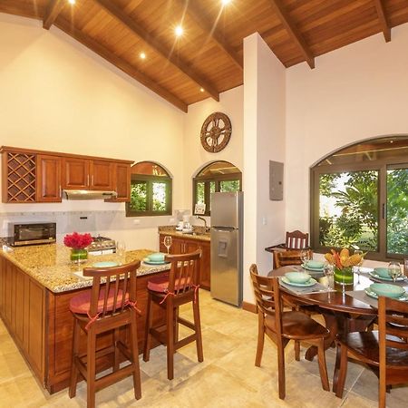 "Hana'S Celeste Retreat" Large Modern Villa Sleeps 6 On 20 Acres Of Nature! Bijagua Eksteriør bilde
